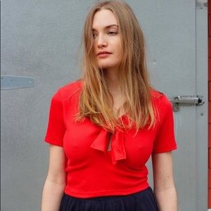Lisa Says Gah! Bright Red Tie Bow Front Key Hole Ribbed Rio Crop Top Tee Unworn